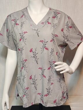 GT Performance Gray Pink Flowers Scrubs Top Lightweight Size XL